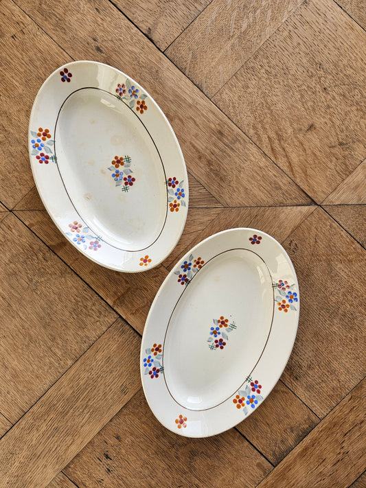 2 raviers anciens St Amand. Modèle 5014. Petites fleurs.