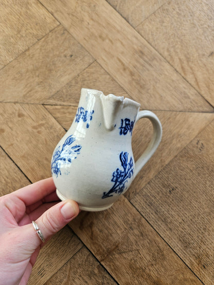 Petit pichet ancien St Uze