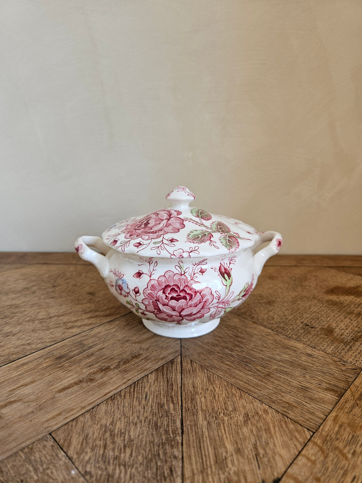 Sucrier vintage Johnson Brothers collection Rose Chintz. Vaisselle vintage. Style shabby chic aux petites fleurs et roses. Made in England.