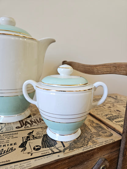 Sucrier ancien K&G Lunéville modèle Régence. Vert mint et doré.