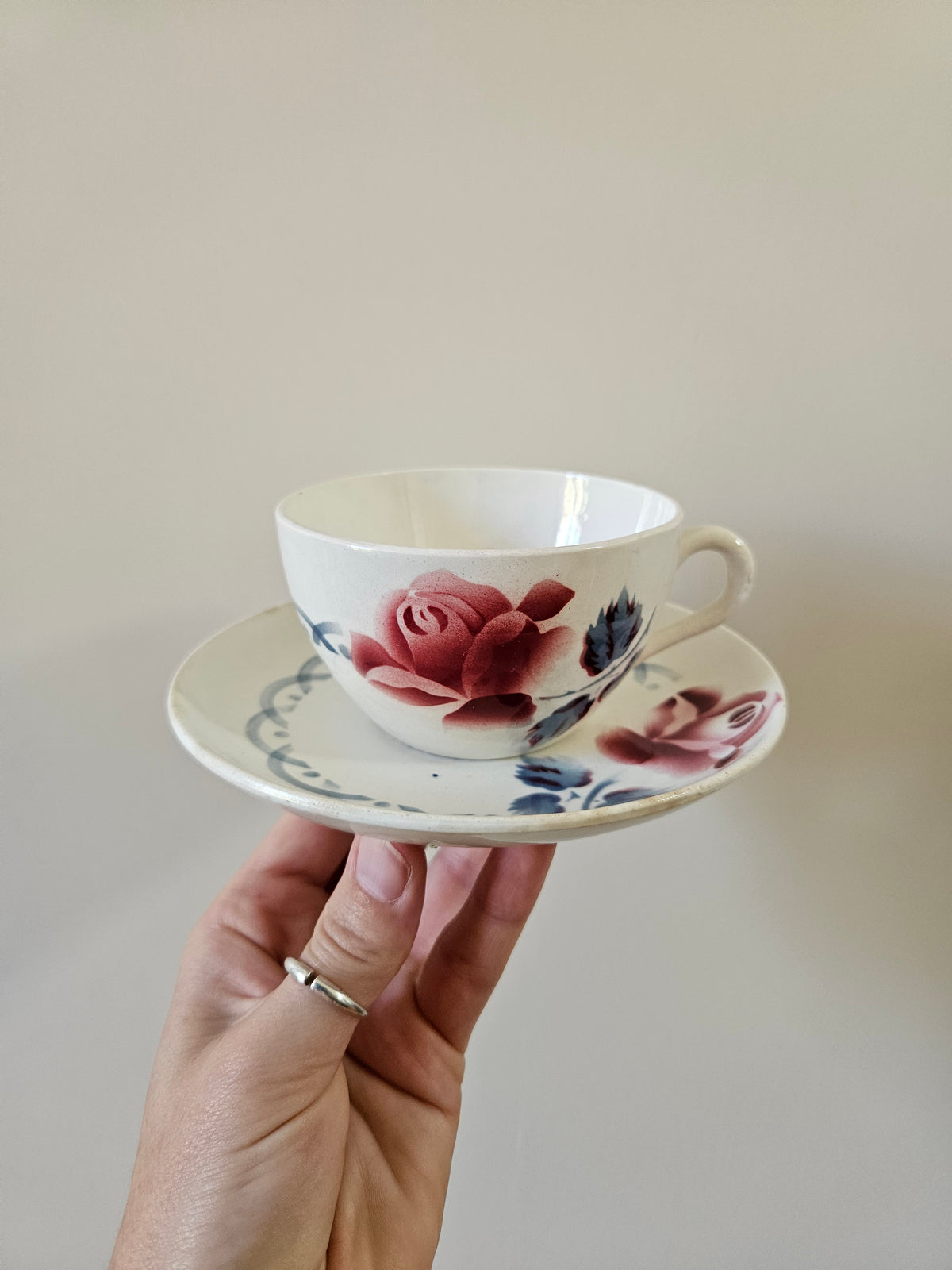 Tasse et sa sous-tasse vintage digoin modèle cannes