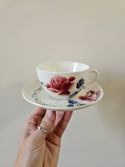 Tasse et sa sous-tasse vintage digoin modèle cannes
