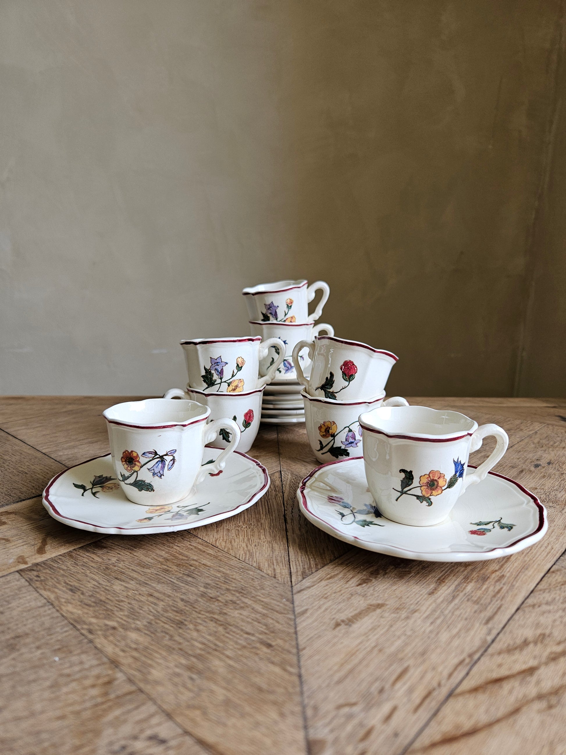 Lot de 8 tasses à café expresso vintage Sarreguemines modèle Agreste