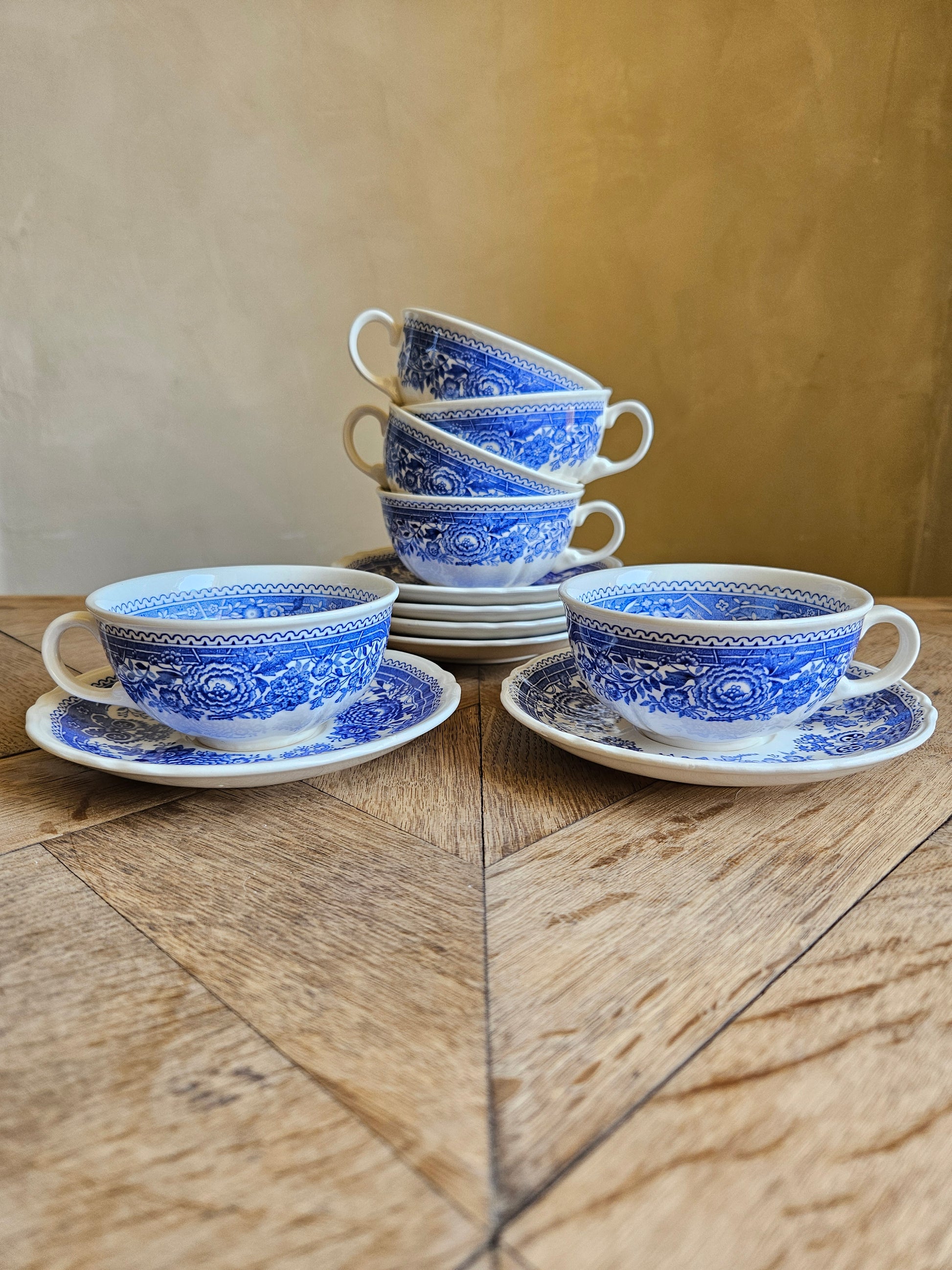 Lot de 6 tasses à café ou à thé Villeroy et Boch modèle Burgenland. Décor champêtre et bucolique.