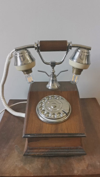 Lampe téléphone vintage en bois