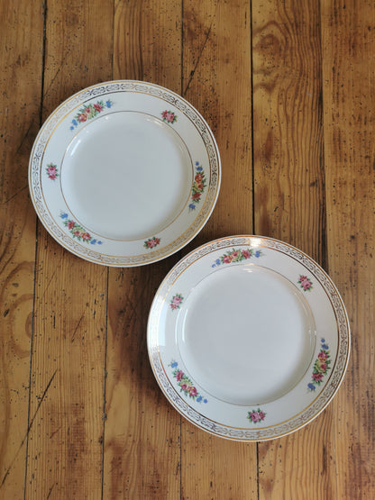 Assiettes plates dépareillées "Shabby Chic"
