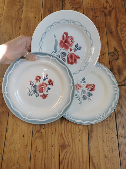 Assiettes plates rétro dépareillées, Digoin