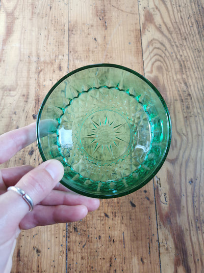 Coupelles en verre vertes
