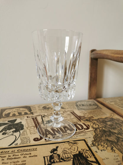 Verres à pied en cristal