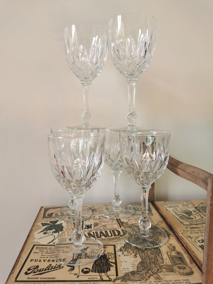 Verres à pied vintage