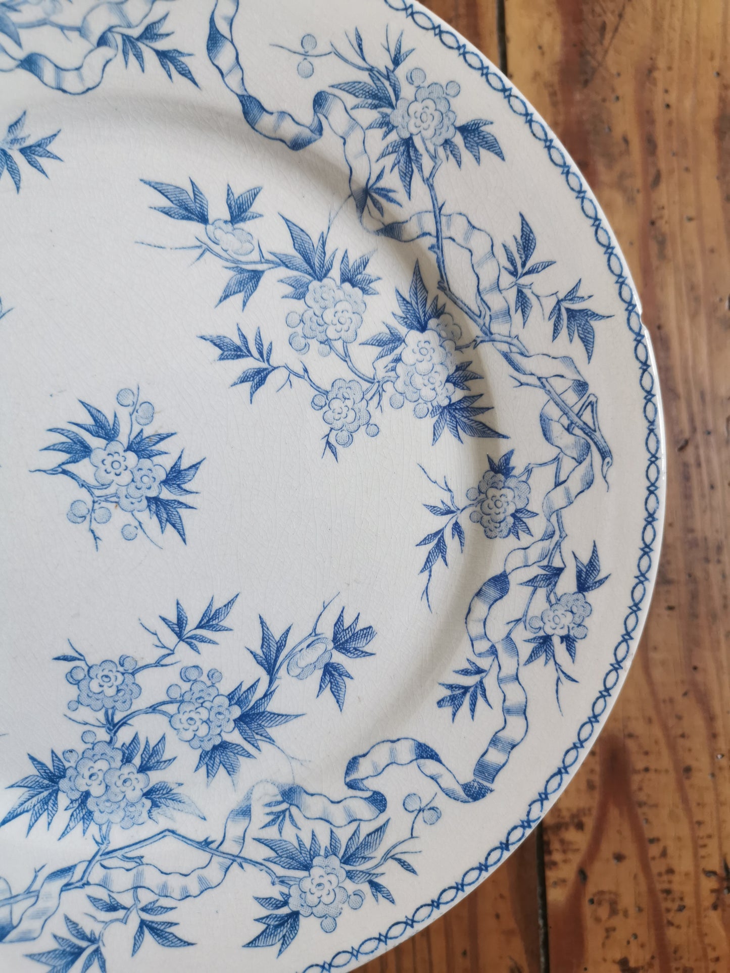 Assiettes U&C Sarreguemines, épine