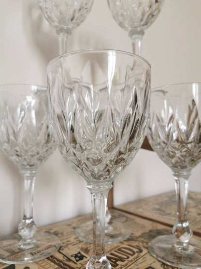 Verres à pied vintage