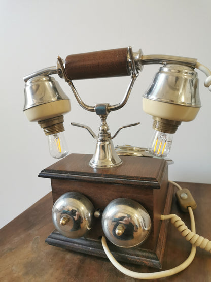 Lampe téléphone vintage en bois