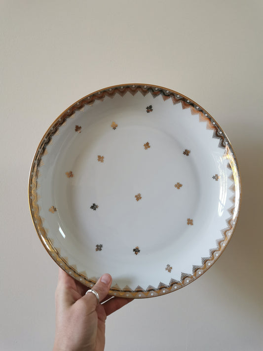 Plat creux porcelaine de Limoges, R. Leclair