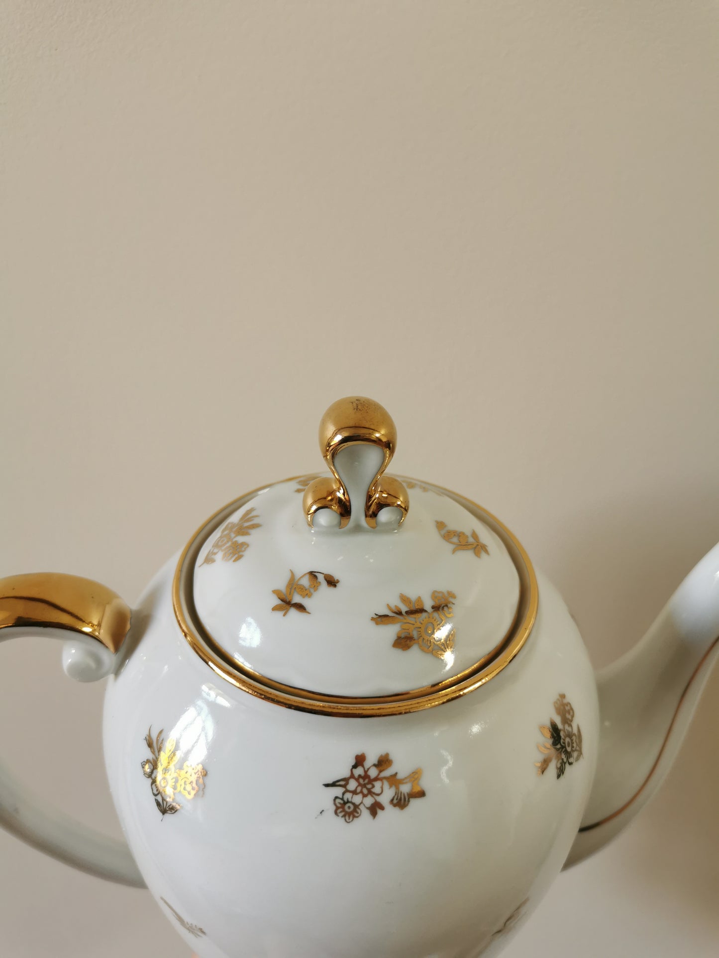 Service à café porcelaine S.F.P, blanc et doré