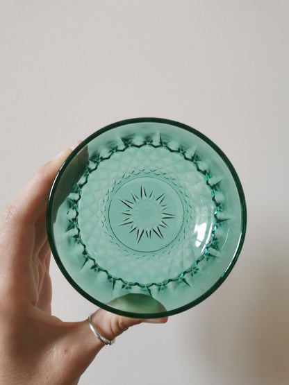 Coupelles en verre vertes