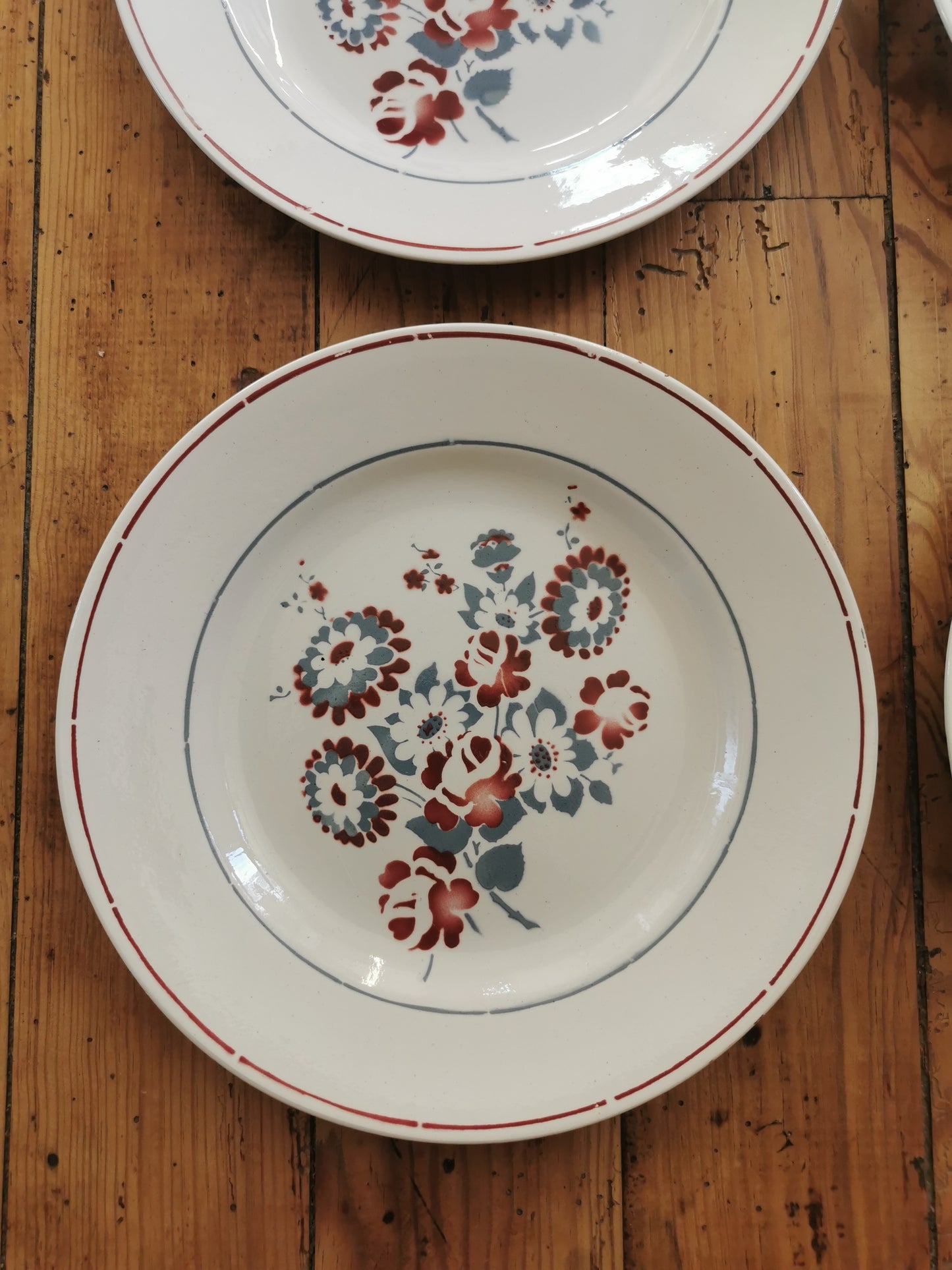 Assiettes plates St Amand, Floreal