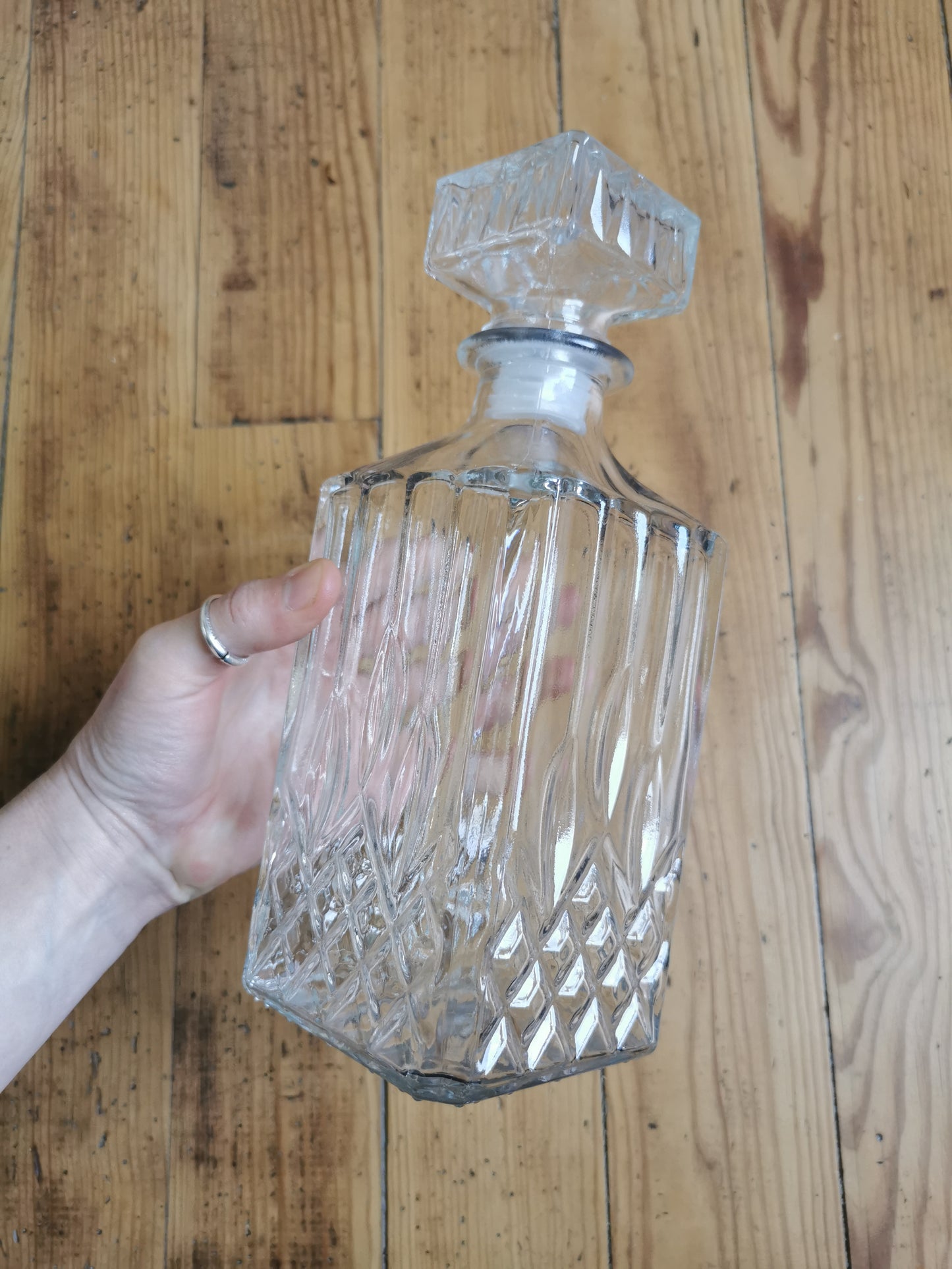 Carafe à whisky en verre