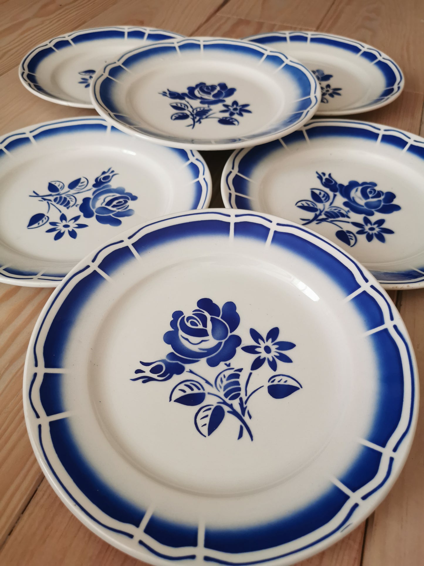 Assiettes plates Badonviller bleues