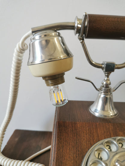 Lampe téléphone vintage en bois