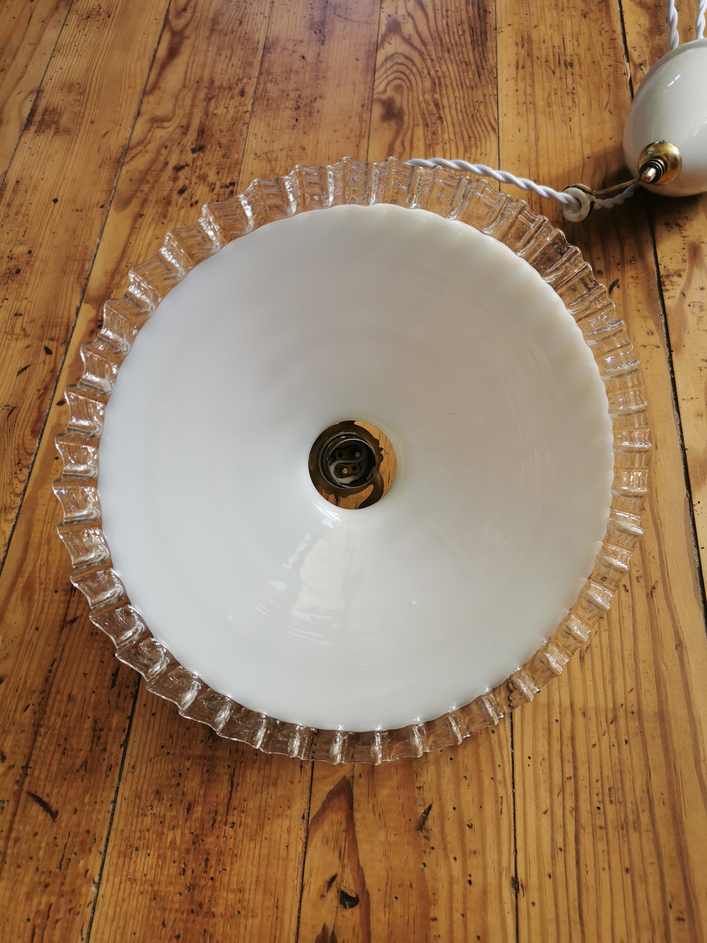 Suspension en opaline avec monte et baisse