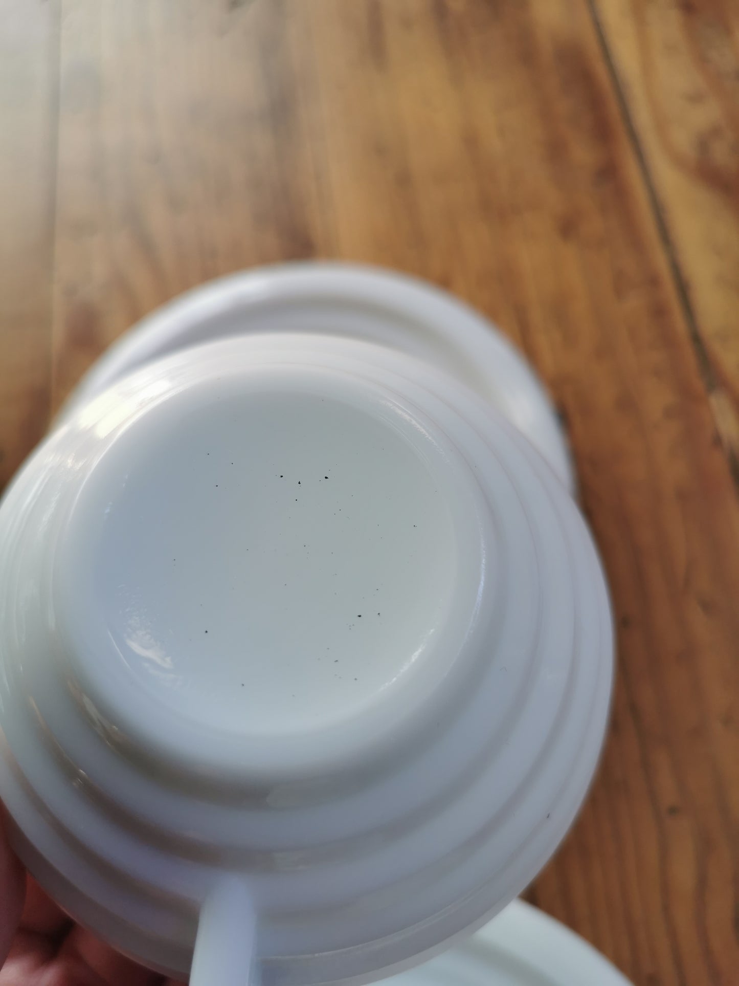 Tasses en opaline, bleu glacier