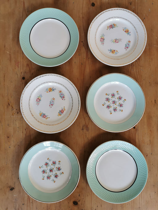 Assiettes plates dépareillées mint & fleurs