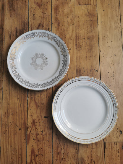 Assiettes plates dépareillées blanc & or