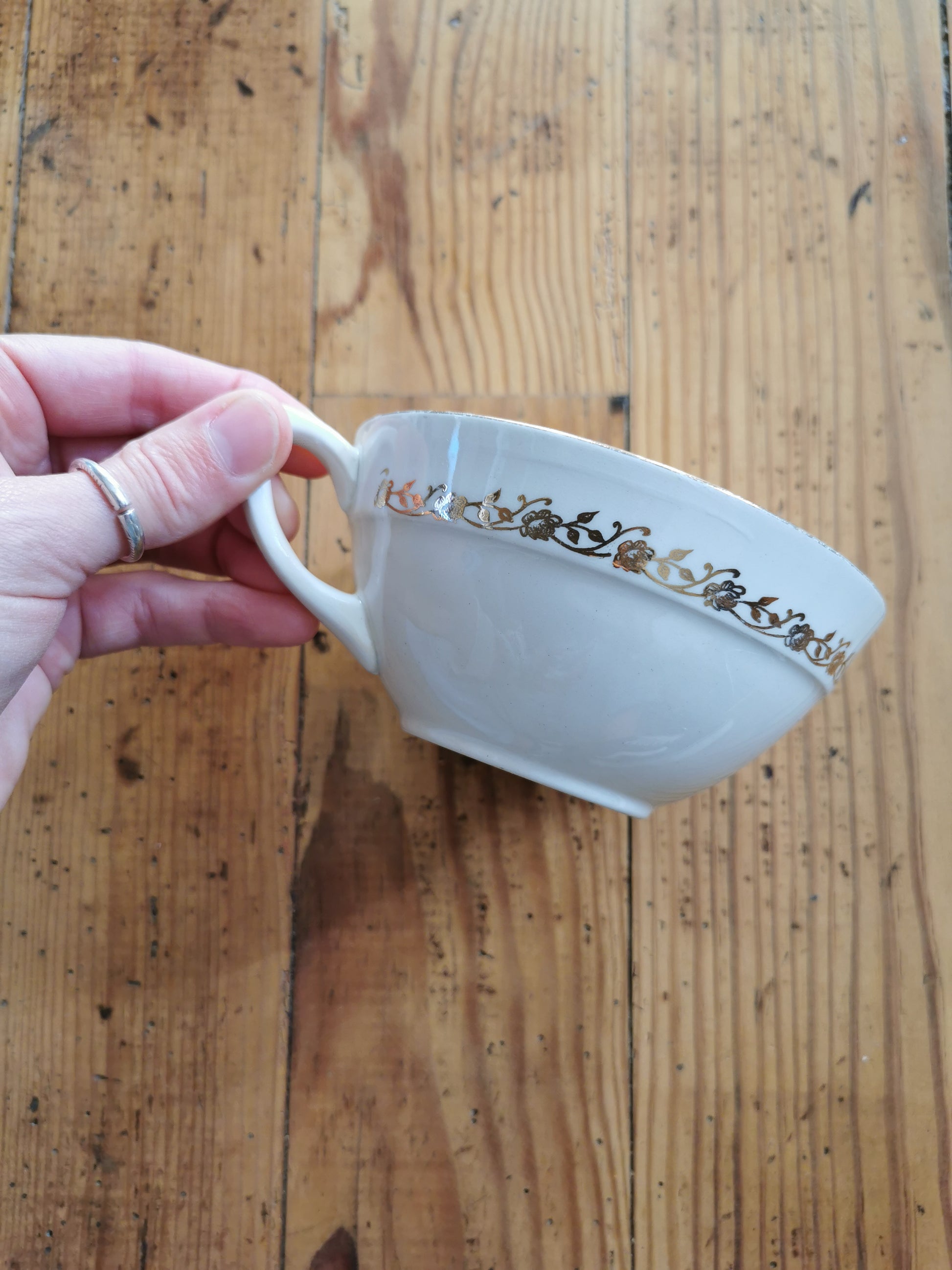 Tasse vintage Moulin des Loups blanc et doré 