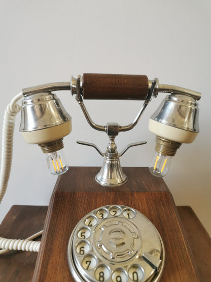 Lampe téléphone vintage en bois