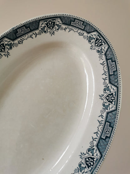 Plat ovale ancien St Amand, Maroc