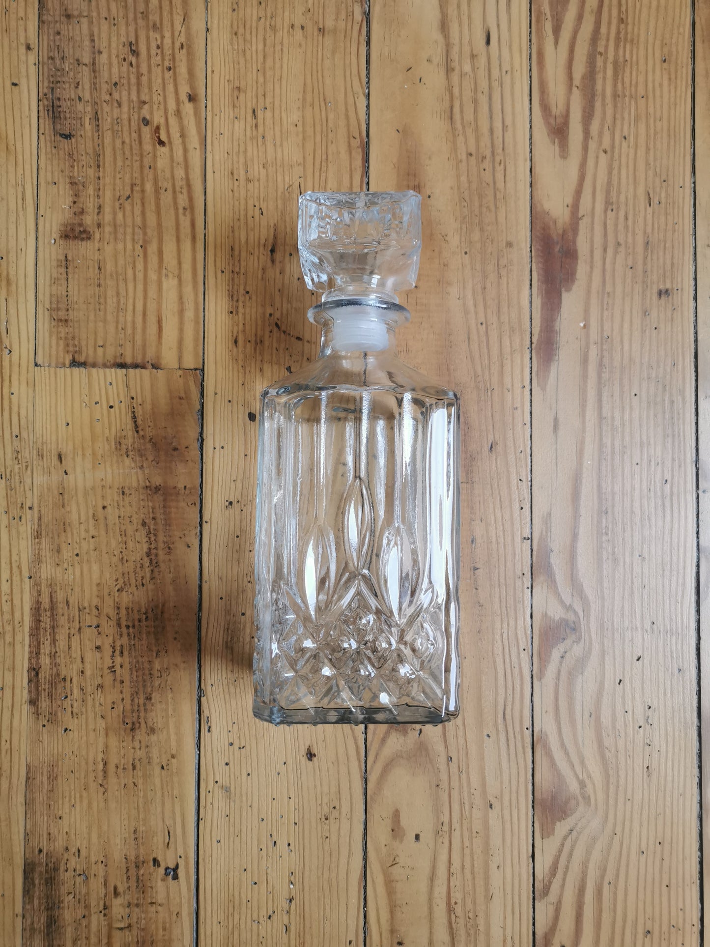 Carafe à whisky en verre