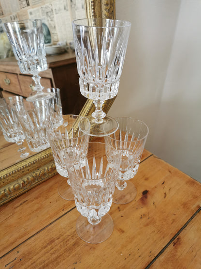 Verres à pied en cristal