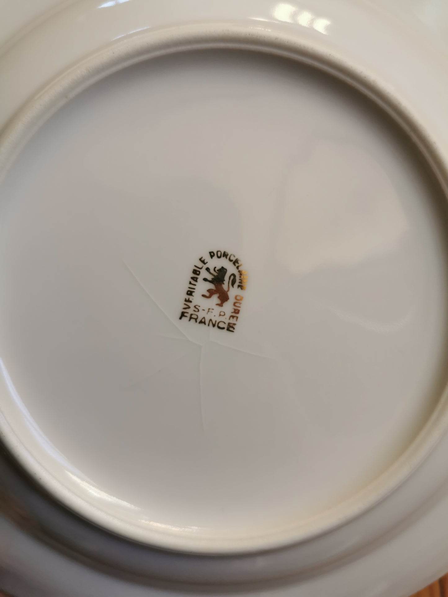 Assiettes creuses en porcelaine S.F.P