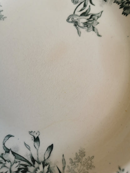 Assiettes creuses en terre de fer, H.C