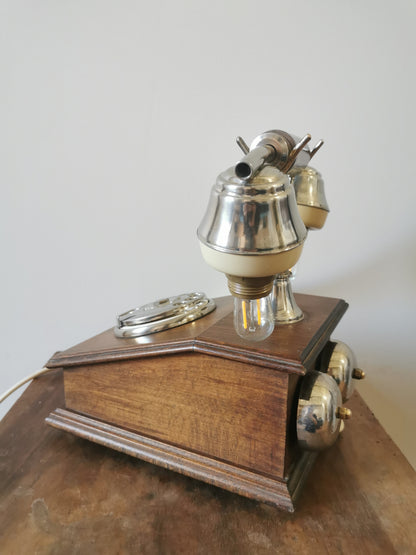 Lampe téléphone vintage en bois