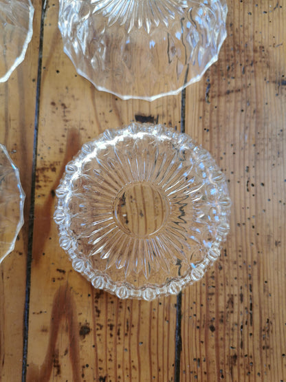 Coupelles vintage en verre ciselé
