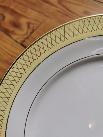 Assiettes plates dépareillées "Shabby Chic"