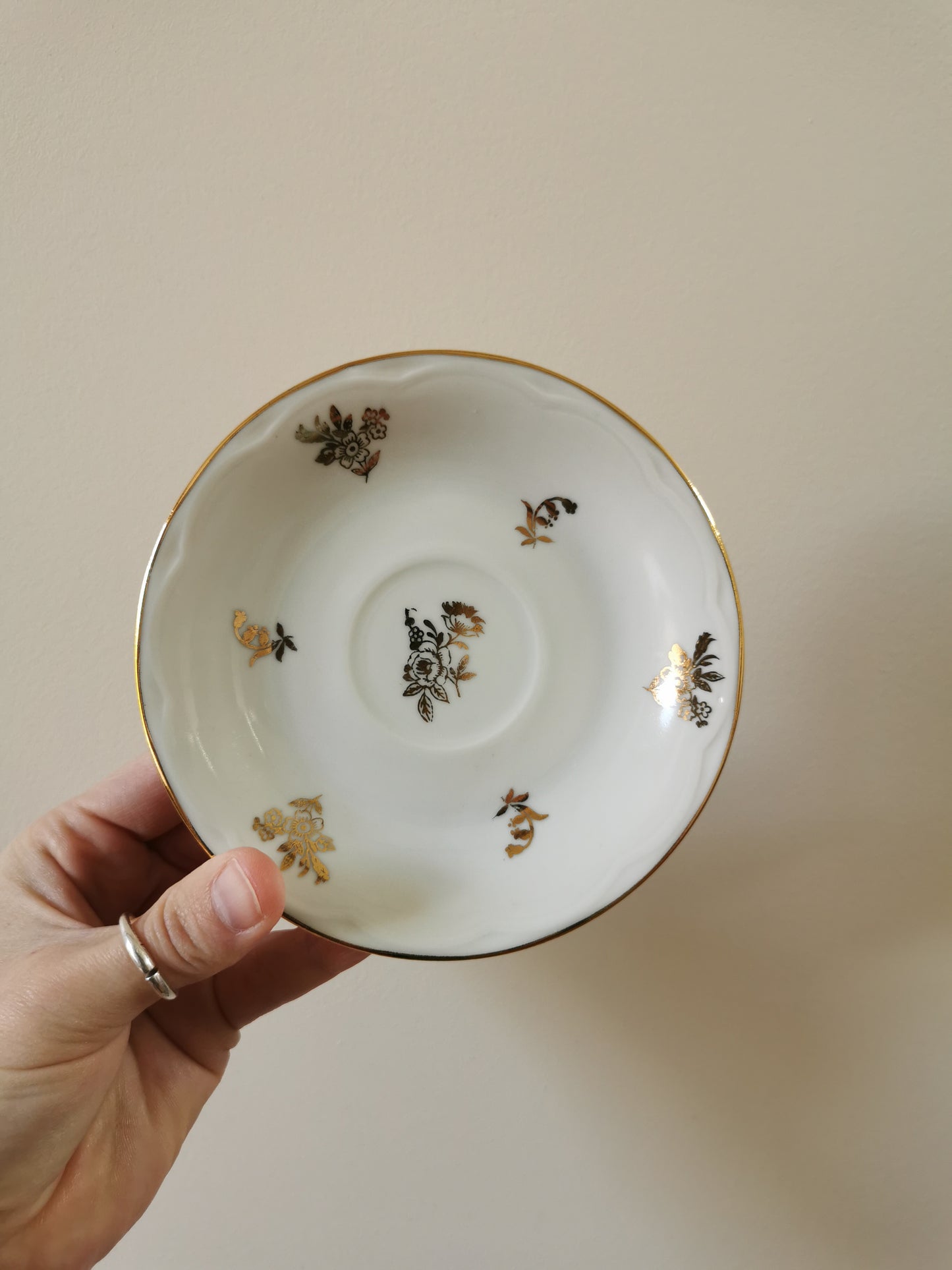 Service à café porcelaine S.F.P, blanc et doré