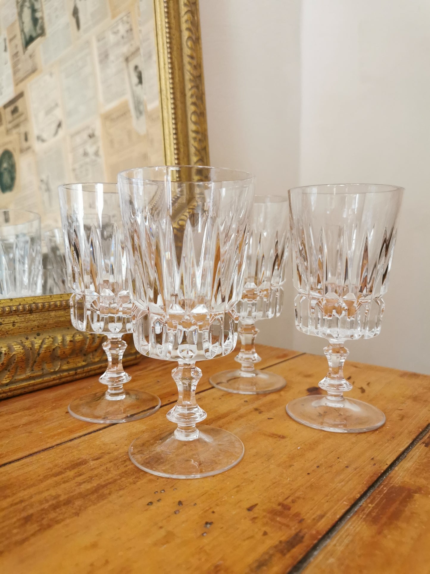 Verres à pied en cristal