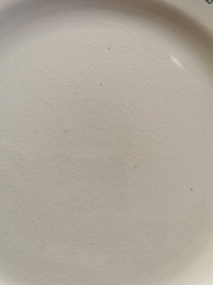 Assiettes plates anciennes dépareillées, décors arabisants