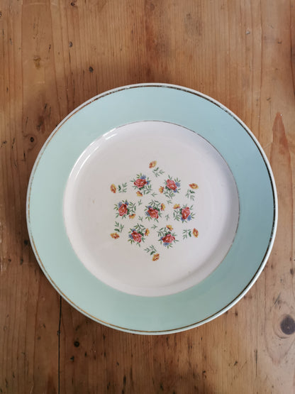 Assiettes plates dépareillées mint & fleurs