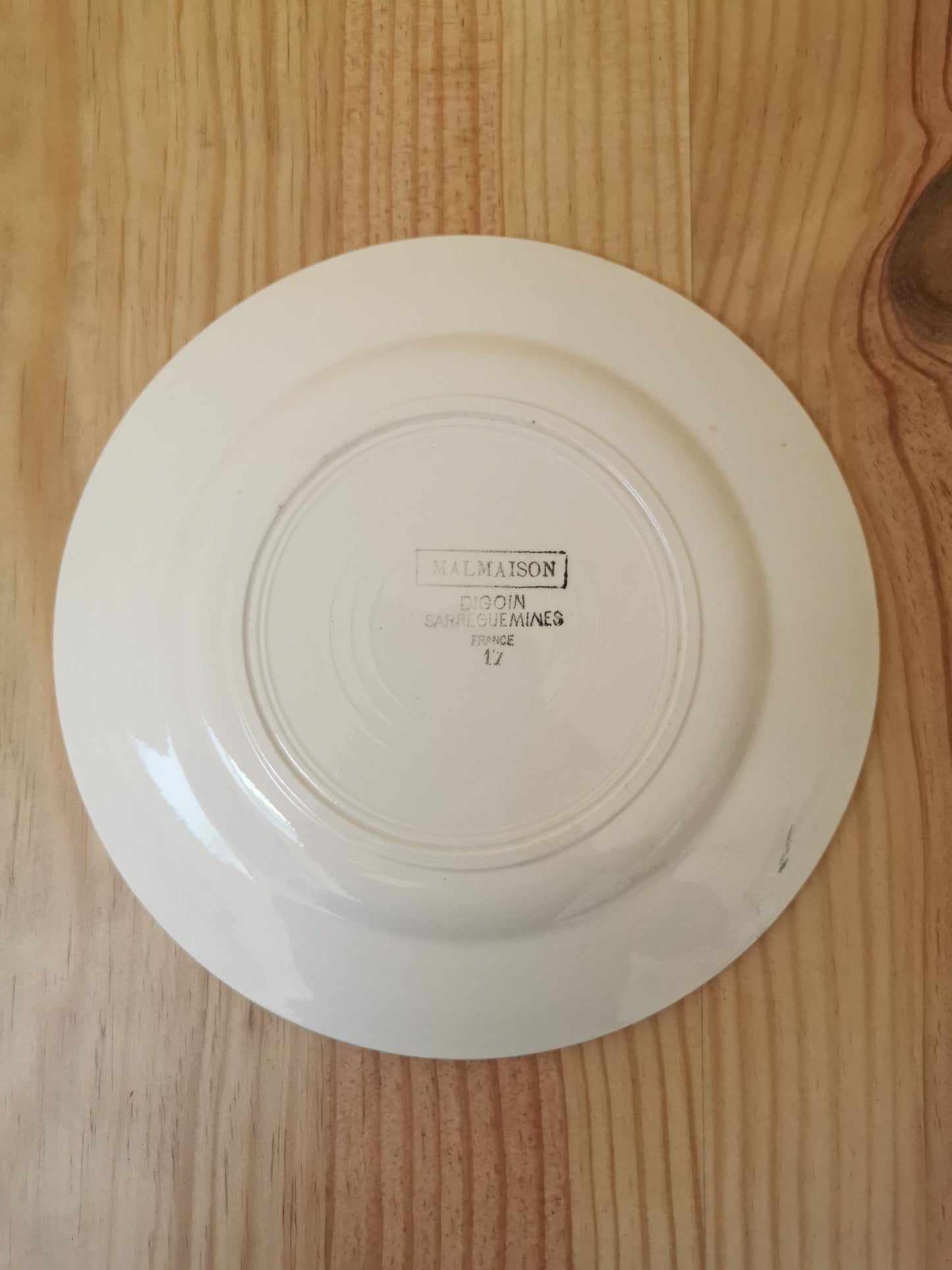 Assiettes plates Digoin, Malmaison